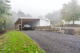 29125 NE Wind Song Ln, Newberg, OR 97132 - Photo 11