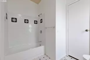 9000 NE M L King Blvd, Portland, OR 97211 - Photo 11
