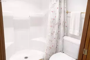 1241 E Southview Heights Dr, La Center, WA 98629 - Photo 13