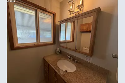 12560 SE Main St, Portland, OR 97233 - Photo 13