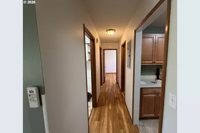 12560 SE Main St, Portland, OR 97233 - Photo 17