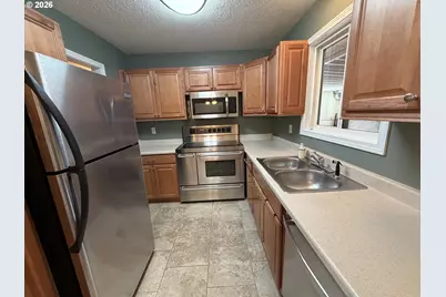 12560 SE Main St, Portland, OR 97233 - Photo 31