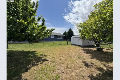Bennett, Goldendale, WA 98620 - Photo 9