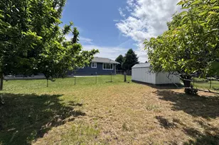 1238 Bennett Dr, Goldendale, WA 98620 - Photo 9