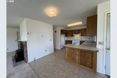 Bennett, Goldendale, WA 98620 - Photo 15