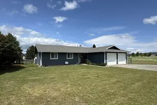 Bennett, Goldendale, WA 98620 - Photo 1