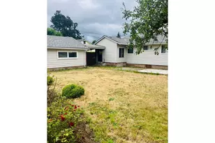 152 W C St, Springfield, OR 97477 - Photo 5