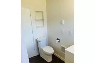 152 W C St, Springfield, OR 97477 - Photo 33