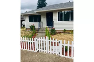 152 W C St, Springfield, OR 97477 - Photo 3