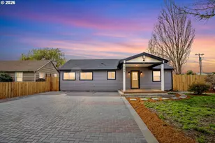 705 SW Dennis Ave, Hillsboro, OR 97123 - Photo 1