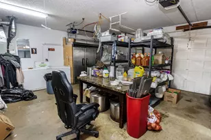 2810 SE Camwal Dr, Hillsboro, OR 97123 - Photo 23