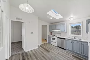 1002 Bowron Rd, Lakeside, OR 97449 - Photo 9