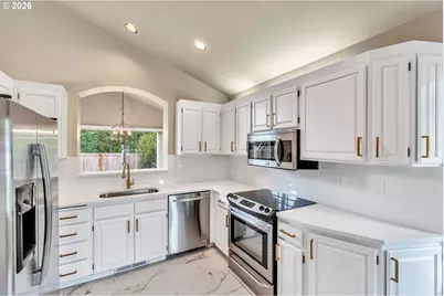 32537 SW Juliette Dr, Wilsonville, OR 97070 - Photo 11