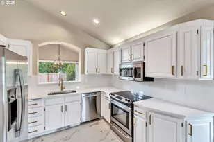 32537 SW Juliette Dr, Wilsonville, OR 97070 - Photo 11