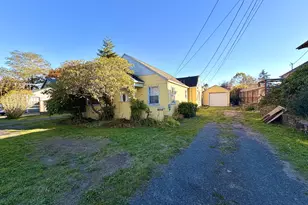 1321 California Ave, Coos Bay, OR 97420 - Photo 1