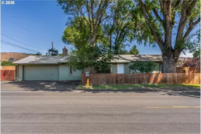 903 Hostetler Way, The Dalles, OR 97058 - Photo 1