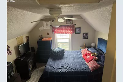 1895 Buck St, West Linn, OR 97068 - Photo 13