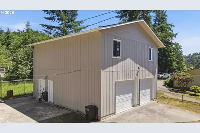 1991 Hazel St, Myrtle Point, OR 97458 - Photo 23