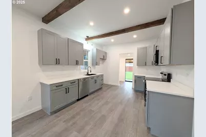 2906 N Oak St, La Grande, OR 97850 - Photo 9