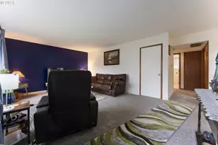 11760 SW King George Dr, Portland, OR 97224 - Photo 5