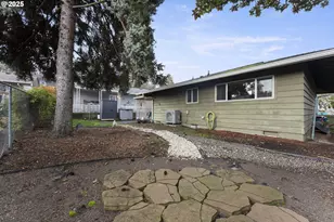 11760 SW King George Dr, Portland, OR 97224 - Photo 17