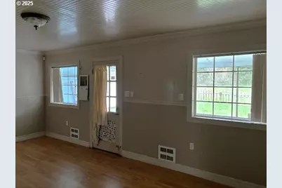 94213 Kerber Dr, Langlois, OR 97450 - Photo 3