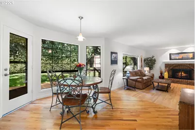 4105 Woodhill Ct, Lake Oswego, OR 97035 - Photo 11