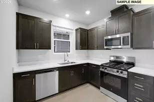 3323 SW 209th Ave, Hillsboro, OR 97123 - Photo 7