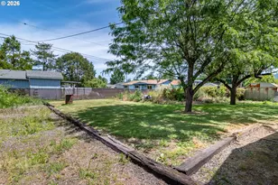 1976 Burdette Dr, Roseburg, OR 97471 - Photo 45