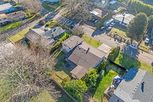 16627 SE Bush St, Portland, OR 97236 - Photo 45