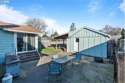 438 Front Ave, Castle Rock, WA 98611 - Photo 19