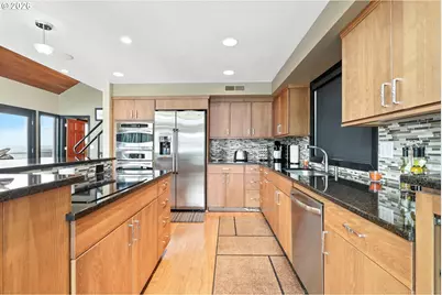 331 NE Bridgeton #10, Portland, OR 97211 - Photo 15