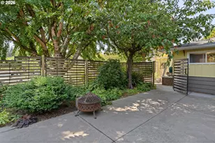 1175 Lake Park Dr, Eugene, OR 97404 - Photo 3