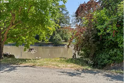1175 Lake Park Dr, Eugene, OR 97404 - Photo 33