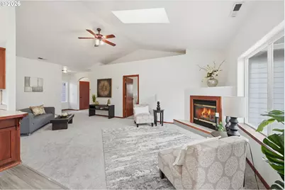 2989 Dahlia Ln, Eugene, OR 97404 - Photo 5