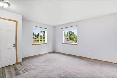 231 SE Elliott Ave, Gresham, OR 97080 - Photo 11