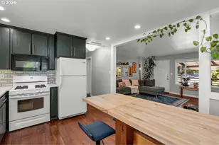5238 SW Vacuna St, Portland, OR 97219 - Photo 9