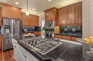 2613 Beacon Hill Dr, West Linn, OR 97068 - Photo 9
