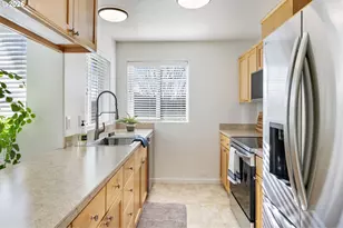 14705 SW Sandhill Loop, Beaverton, OR 97007 - Photo 11