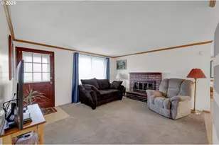 1113 Candlelight Dr, Eugene, OR 97402 - Photo 7