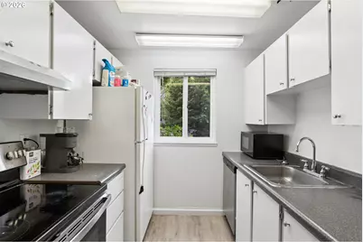 12638 NW Barnes Rd #6, Portland, OR 97229 - Photo 9