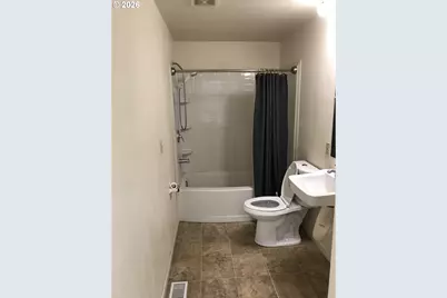 51 SW Brantley Dr, Winston, OR 97496 - Photo 5
