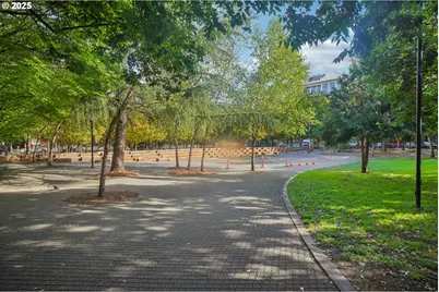 1030 NW 12th Ave #327, Portland, OR 97209 - Photo 29