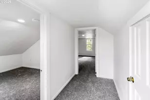 611 NE Pioneer Ave, Castle Rock, WA 98611 - Photo 17