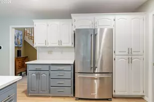 13278 Vermeer Dr, Lake Oswego, OR 97035 - Photo 13