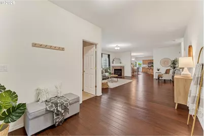 12425 SW Winterview Dr, Tigard, OR 97224 - Photo 5