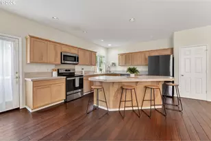 12425 SW Winterview Dr, Tigard, OR 97224 - Photo 9