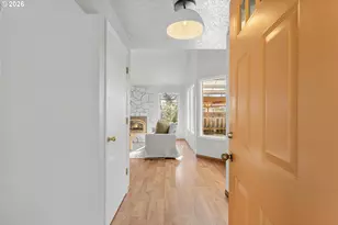 322 SE 151st Ave, Portland, OR 97233 - Photo 5