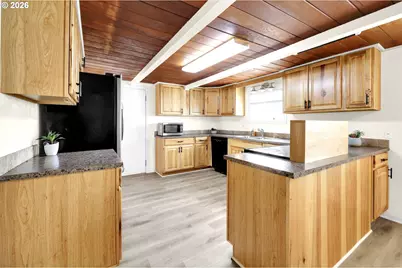 3090 Willakenzie Rd, Eugene, OR 97401 - Photo 7