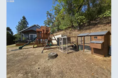 125 Eagle Dr, Roseburg, OR 97471 - Photo 7